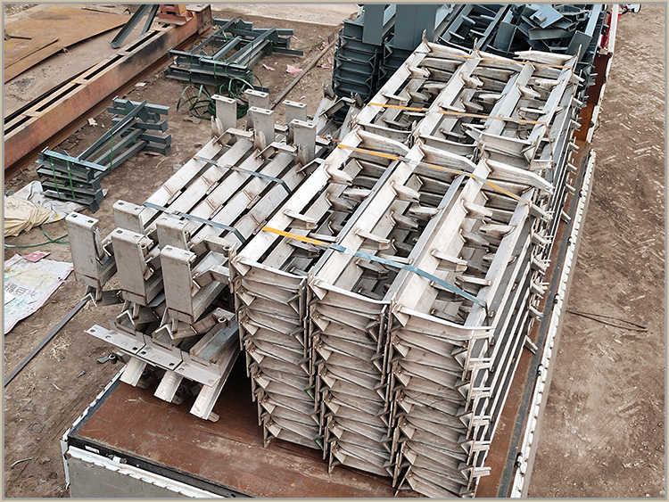 不锈钢托辊支架